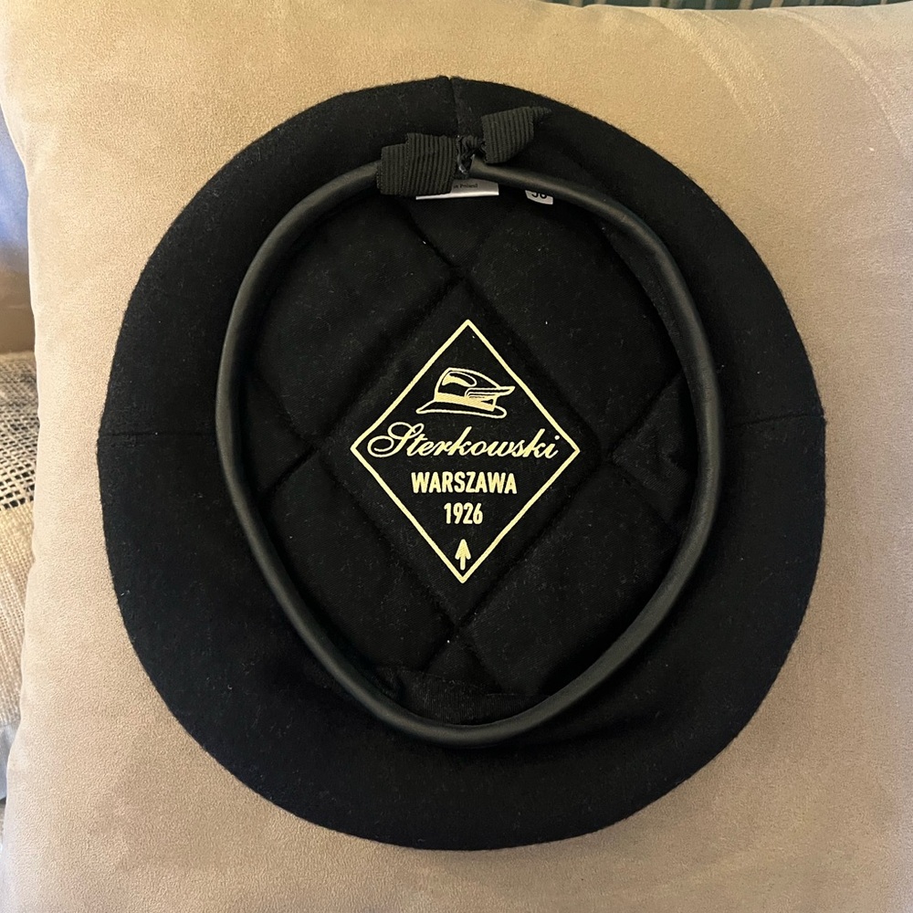 Sterkowski Beret